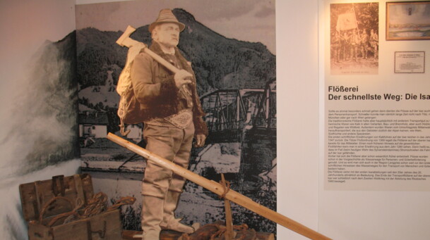 Ein Floßmodell im Heimatmuseum Lenggries