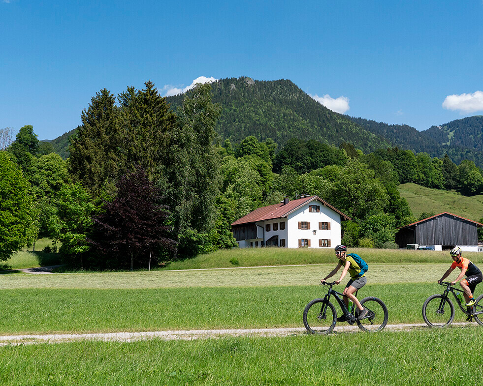 2 Mountainbiker in Lenggries