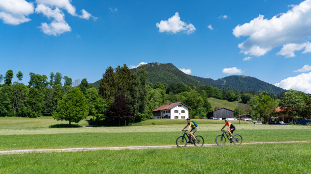 2 Mountainbiker in Lenggries