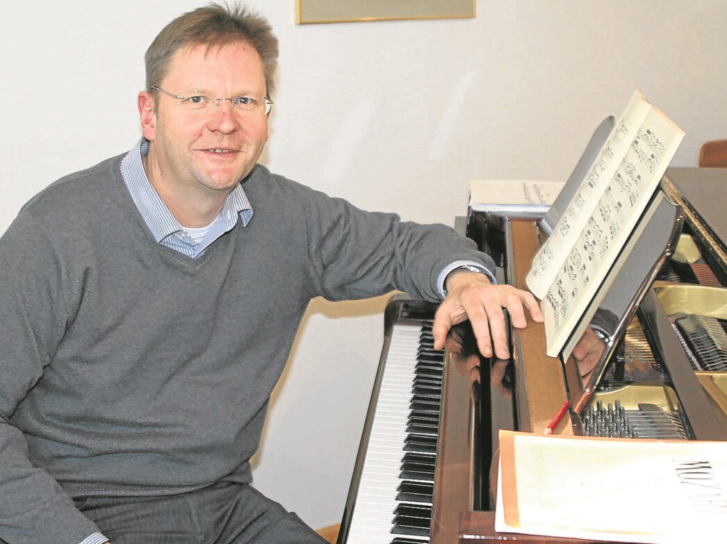 Anton Bocksverger an der Orgel