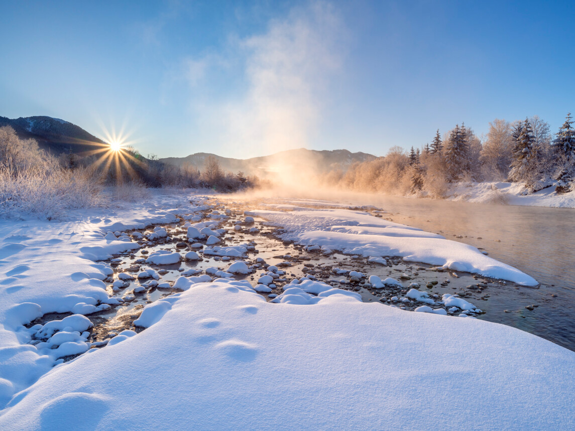 Winterstimmung an der Isar bei Sonnenaufgang