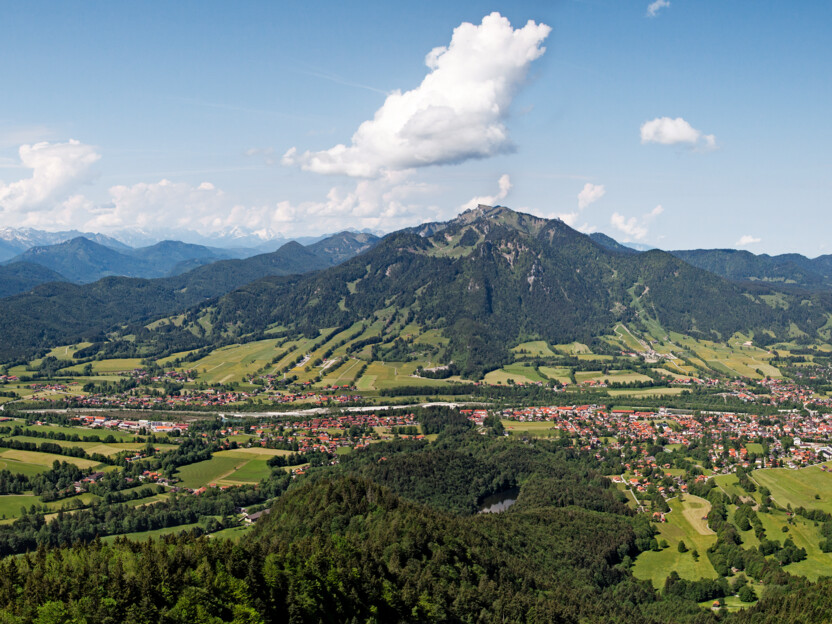 Panoramablick auf Lenggries, Brauneck und den Isarwinkel