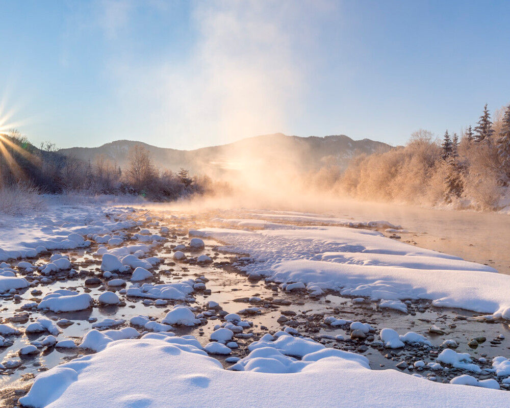 Winterstimmung an der Isar bei Sonnenaufgang