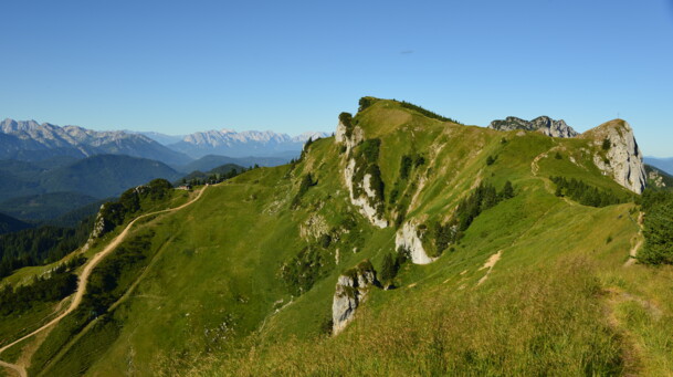 Großer Höhenweg am Brauneck mit Panoramablick